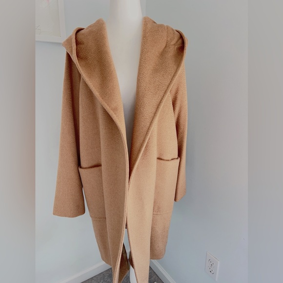 Max Mara Rialto Camel Hair Belted Short Hooded Coat - Picture 12 of 16